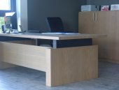 Bureau en kast op maat gemaakt 